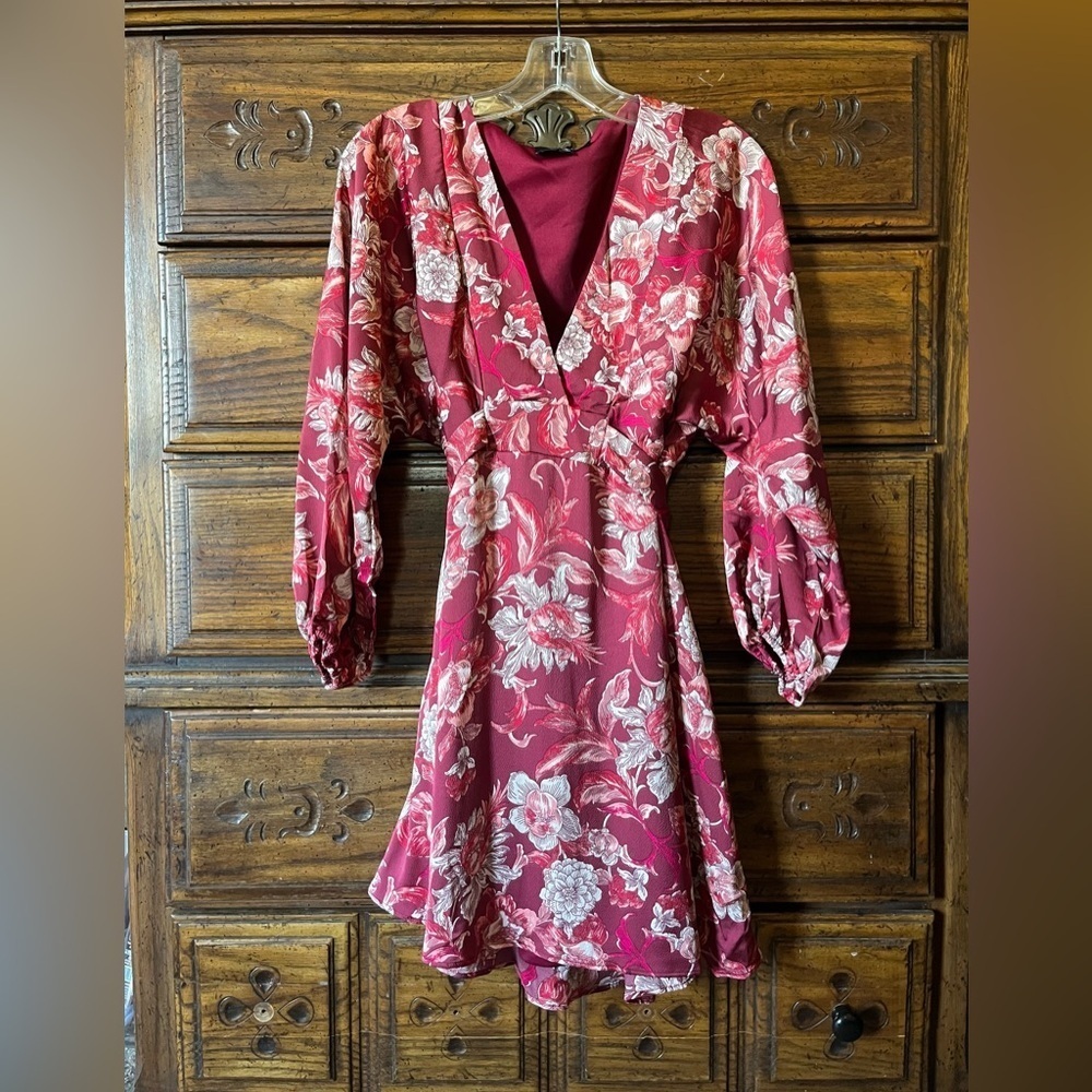 Aakaa V-Neck Deep Maroon Floral Mini-Dress